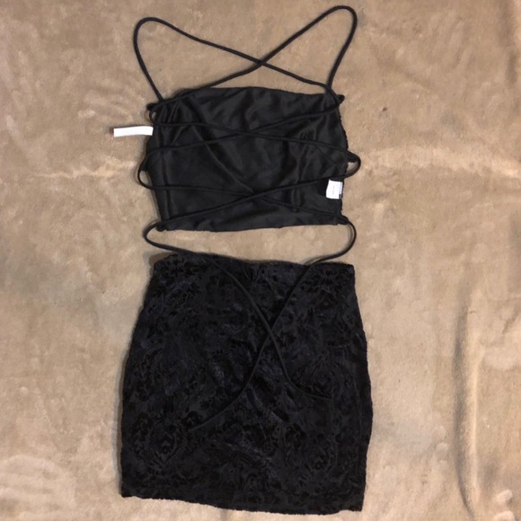 (Sold Elsewhere) Lucy In The Sky Two Piece Skirt Set! Size XS - Picture 2 of 3